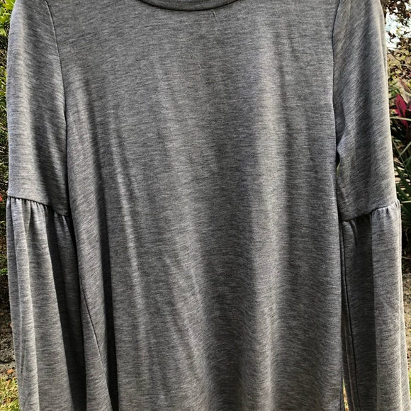 NWT Calvin Klein size S grey long bell sleeve - Picture 5 of 7